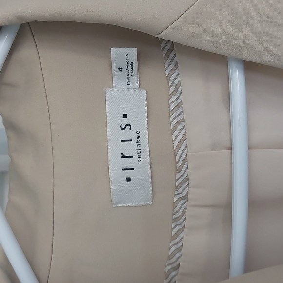 Iris Blazer - Picture 2 of 8